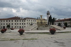 Maniago_Piazza_Italia_small