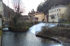 Polcenigo_-_cascate_del_Gorgazzo_small